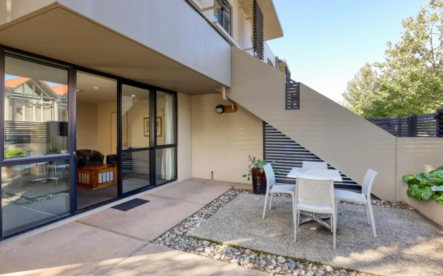 Garden Court Suites And Apartments