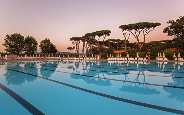 Hu Park Albatros Village