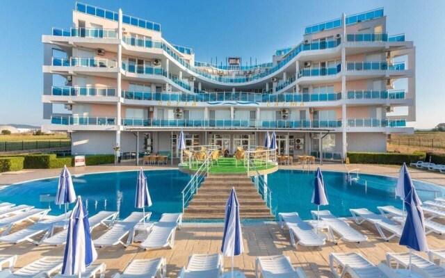 Charming 1-bed Apartment in Aheloy