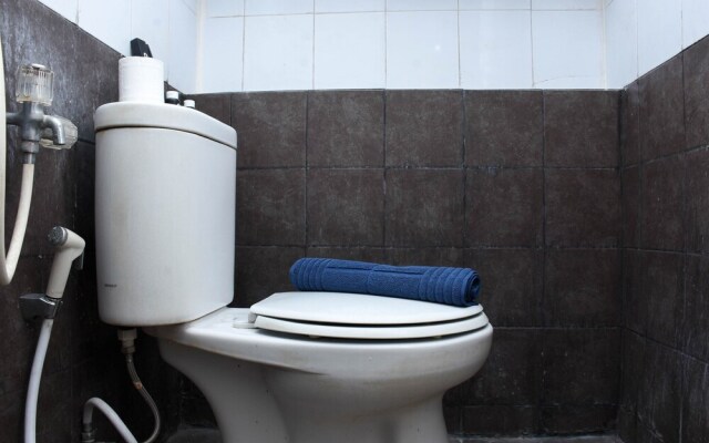 Comfort Living 1Br At Green Pramuka City Apartment