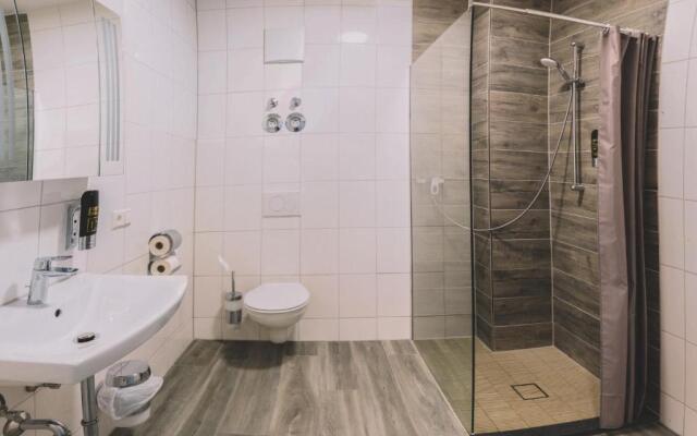 E&B Aparthotel