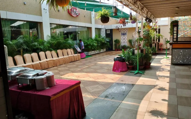 Hotel Pushpak