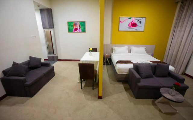 Green Rose Hotel