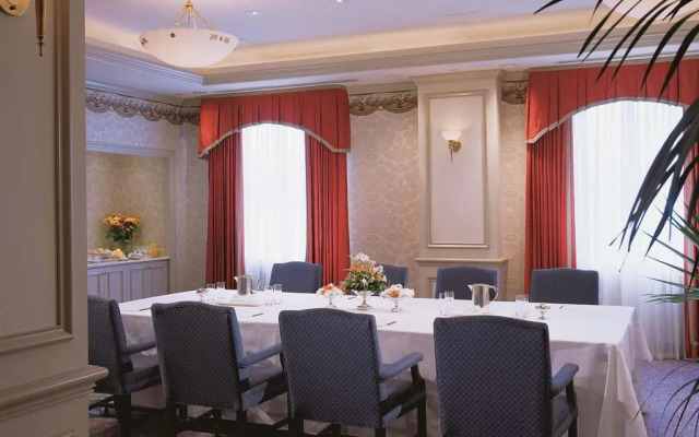 Fairmont Hotel Vancouver