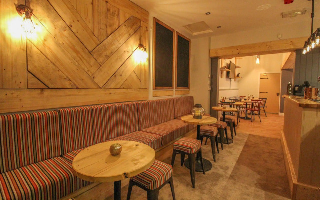 Scarborough Travel and Holiday Lodge