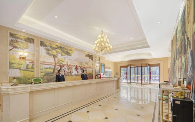 Vienna 3 Best Hotel (Luoyang Municipal Government High Speed Railway Station) – Lobby – Luoyang