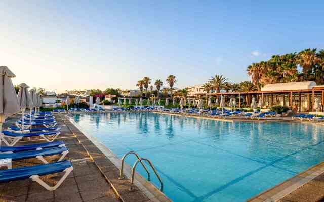 Annabelle Beach Resort - All Inclusive