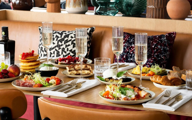 Renaissance Bordeaux Hotel