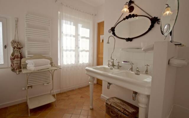 Villas du Luberon - Le Mas Des Roses