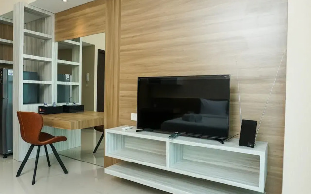 Cozy Studio Apartment at Nine Residence connected to Mall