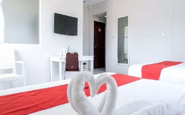 RedDoorz Plus @ Sunrise Hotel Sanur