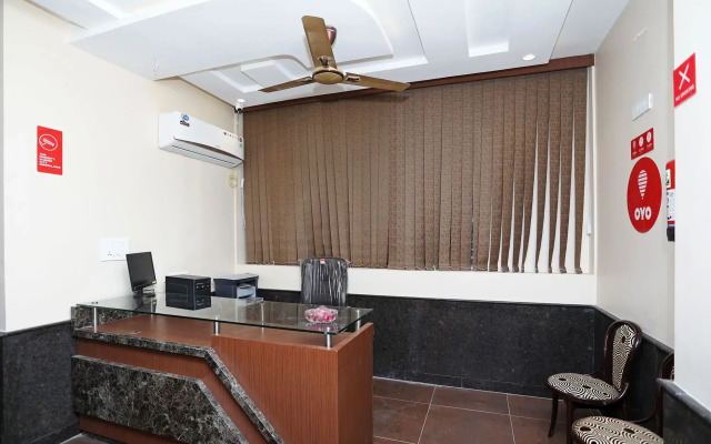 OYO 10131 Hotel Raj