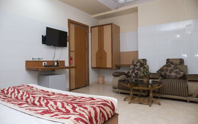 OYO 3501 Hotel Mahabir Galaxy