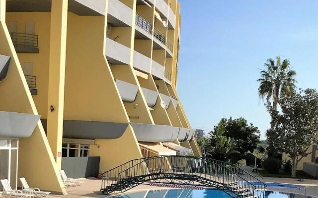 Sun & Sea, Meia Praia Suite