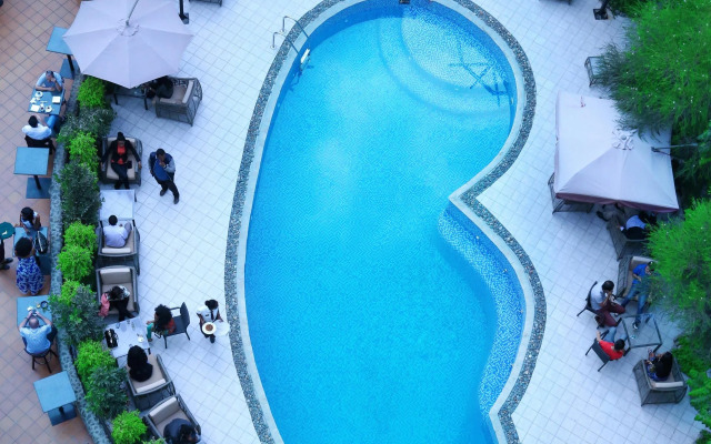 Monarch Parkview Hotel
