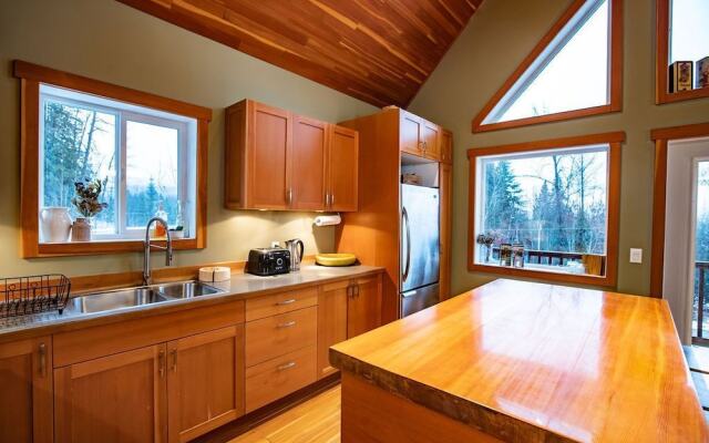 Stoke Cabin by Revelstoke Vacations