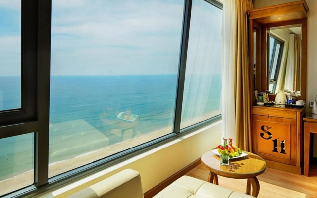 Serene Beach Hotel Danang