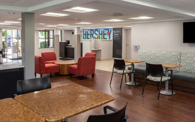 Red Lion Inn & Suites Hershey