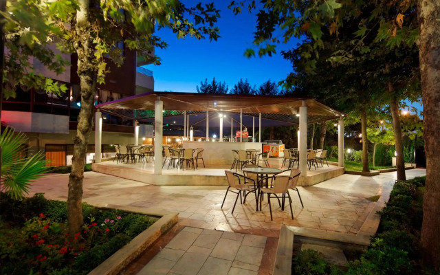 Miarosa İncekum Beach Hotel