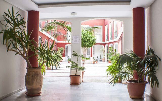 Conde Ibarra Central by Valcambre