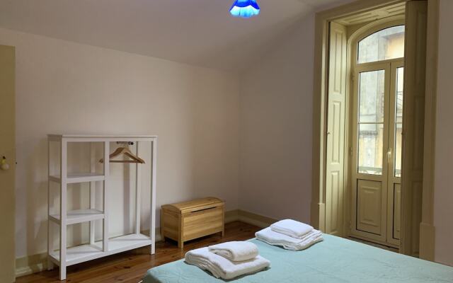 Old Town House in Figueira da Foz Near Beach