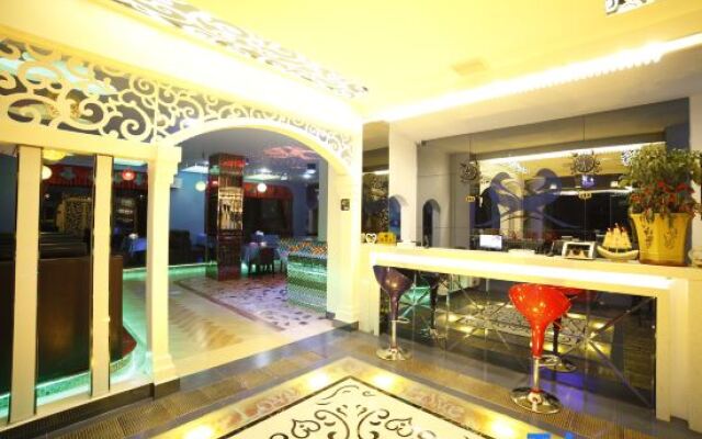 Aichao Qingqing Love Theme Inn