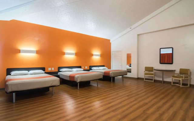Motel 6 Globe, AZ