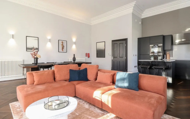 The Mary Maude Suite Stone Cross Mansion