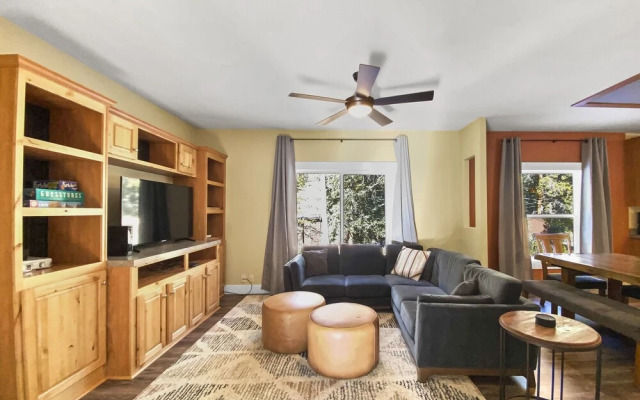 Skadi's Place 3 Bedroom Home by Redawning