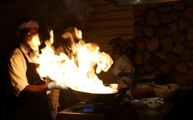 Salt Lick Safari Lodge
