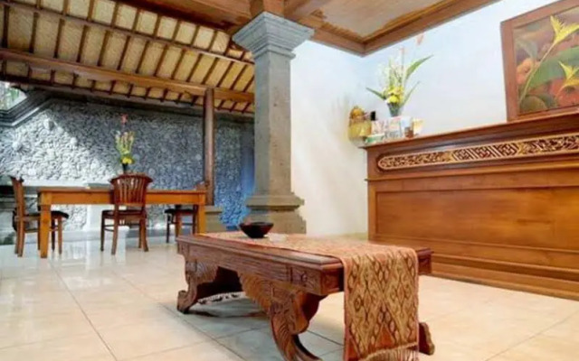 Nyoman Karsa Bungalow