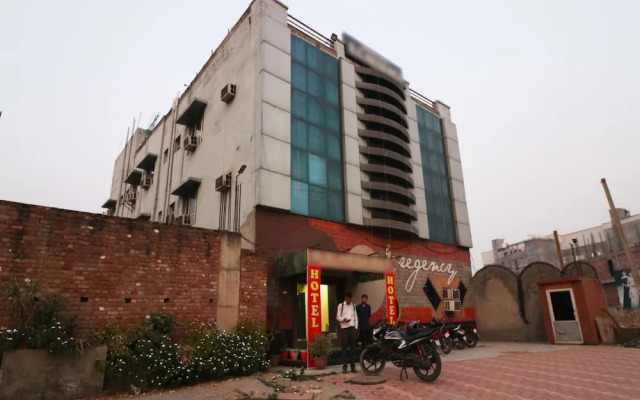 Oyo 23168 Hotel G C Regency