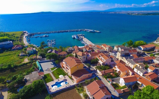 Bonex Privlaka in Privlaka