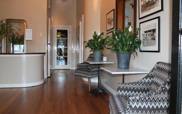 Fish Creek Hotel