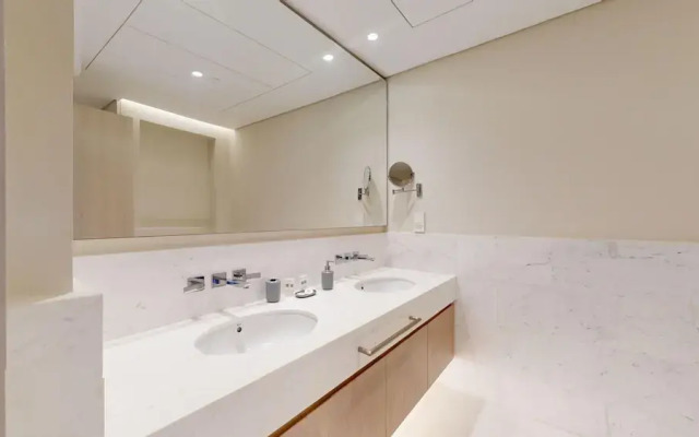 Palm Jumeirah - Palm Tower T1 4106