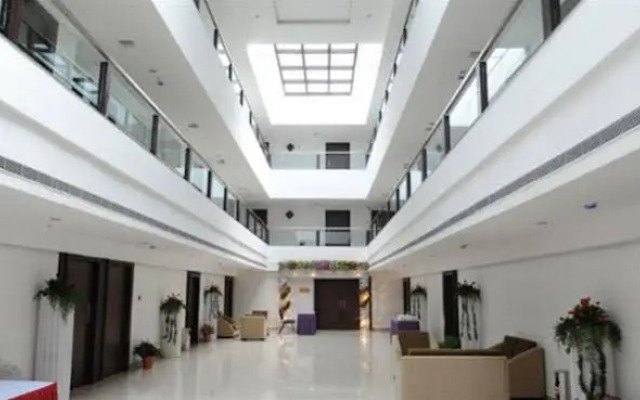 Hotel Midcity