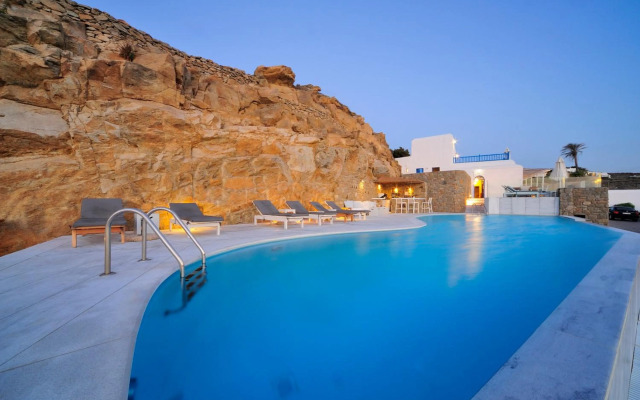 Mykonos Beach Hotel
