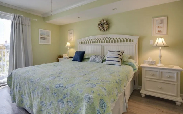 Bel Mare 103 by RedAwning