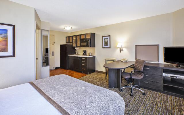 Candlewood Suites Indianapolis, an IHG Hotel