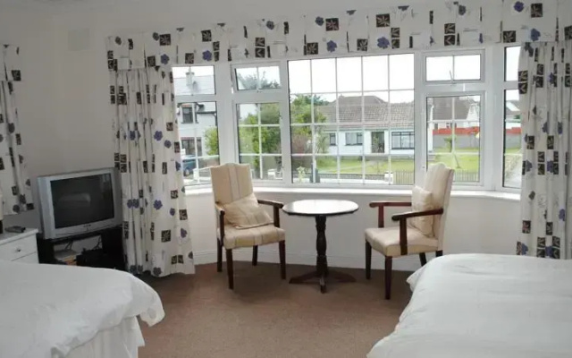 Oldcourt House Bed and Breakfast