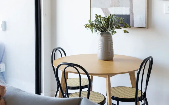 Urban Rest Port Adelaide Apartments