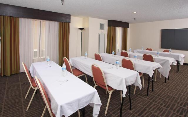 Hampton Inn & Suites Valdosta/Conference Center