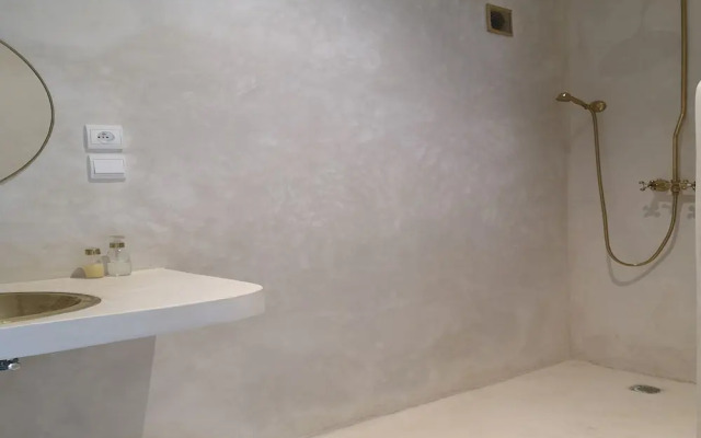 Riad Naanaa - Adults Only