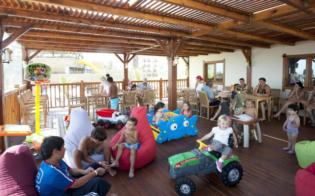Crystal Palace Luxury Resort & Spa - All Inclusive Resort