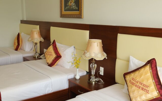 Pleiku & Em Hotel by Gia Lai Tourist