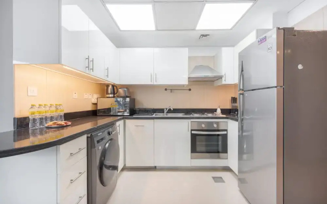 Well-furnished 3 Bedroom in Park Towers Difc