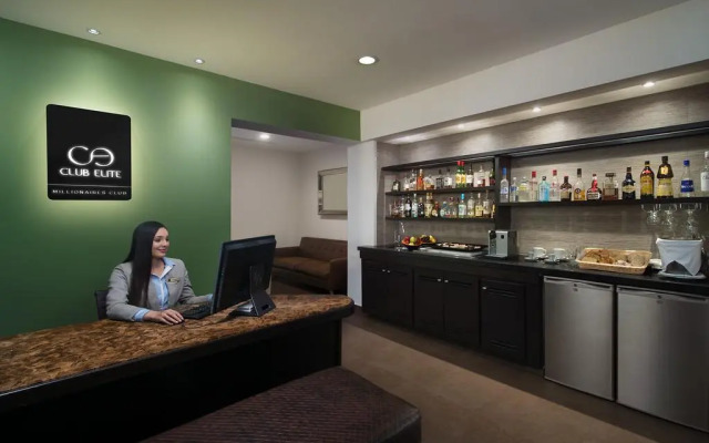 El Cid Marina Beach Hotel