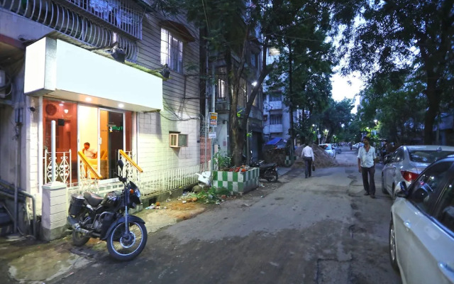 Oyo 16820 Ken Guest House