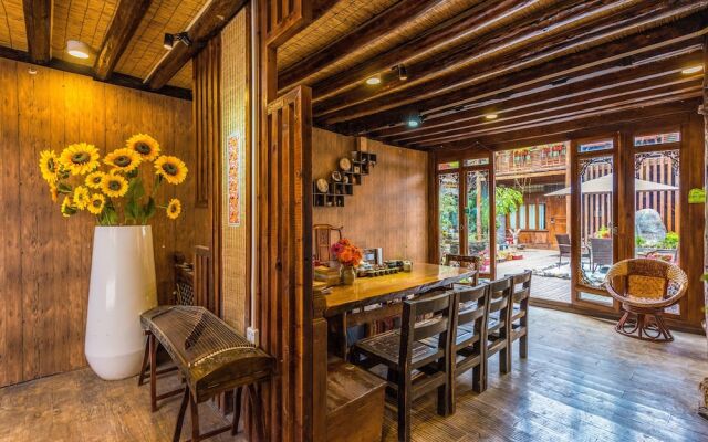 Yi Jing Xuan Inn