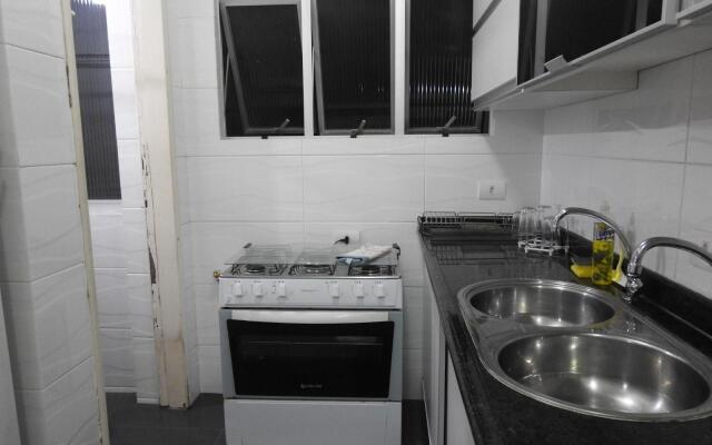 Cabo Frio Lindo 2 quartos Reformado para 8 pessoas